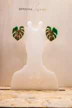 MONSTERA GOLD - Orecchini a lobo foglia di Monstera in plexiglass e oro