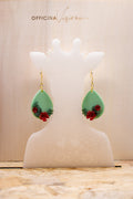 FLOWER DROP - Orecchini pendenti a goccia in plexiglass con fiori in resina