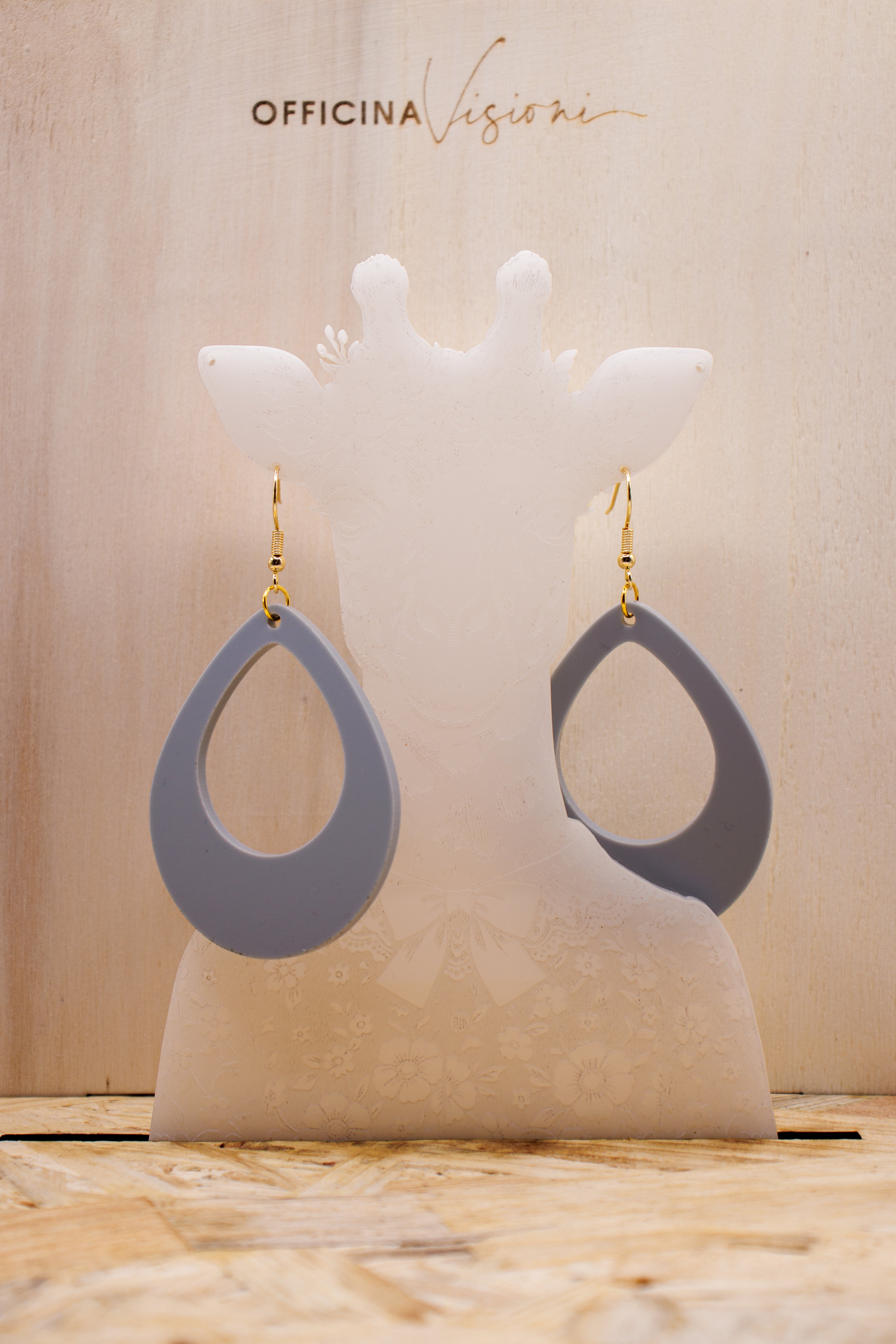 DOUBLE DROP - Orecchini pendenti in plexiglass e legno inciso acquistabili in coppia